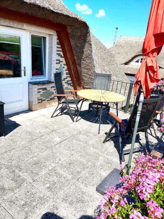 Zur Alten Boddenfischerei Ferienwohnung HeideZauber Neuendorf Heide Exterior foto